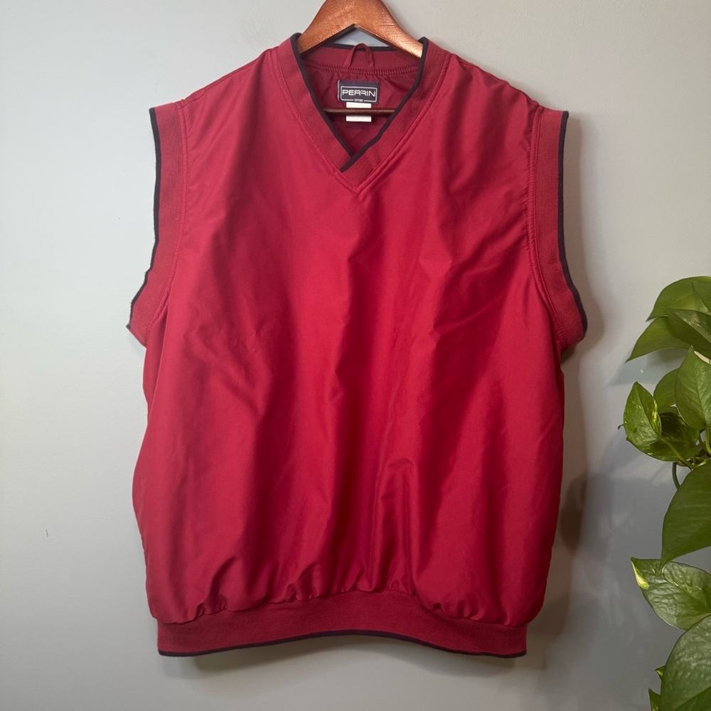 Perrin Vintage 90’s Men’s Red V Neck Sleeveless Golf Vest. Relaxed Fit. Large
